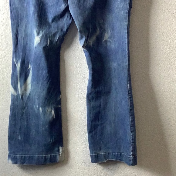 TORRID Three-Button Flared Jeans - Light Wash 2OR Blue Denim Retro, Stretchy - Picture 8 of 10